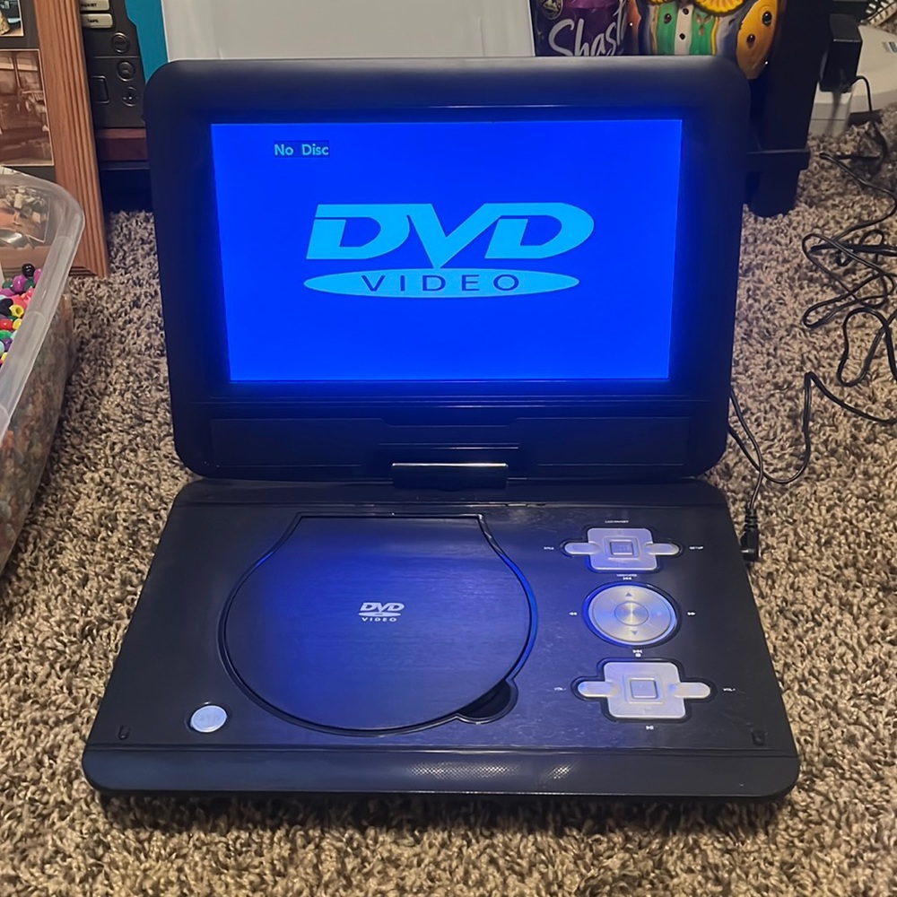 10.1” Swivel Screen Portable DVD player